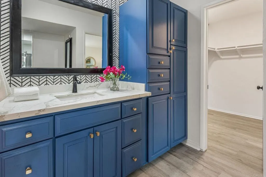 https://cdn.realtyfeed.com/cdn/127/306441532/9909cd15613904d1862d25eb96208cfb.webp