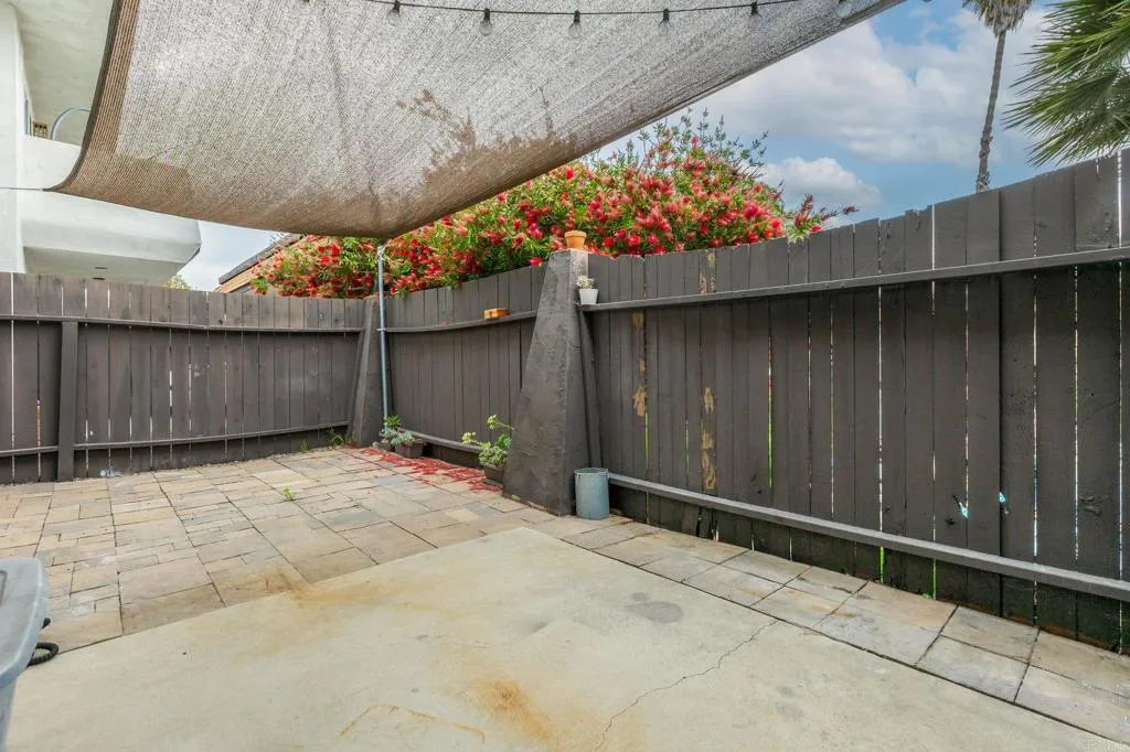 https://cdn.realtyfeed.com/cdn/127/306441532/aca60d8e2ba6331c27b03f23f810bab4.webp