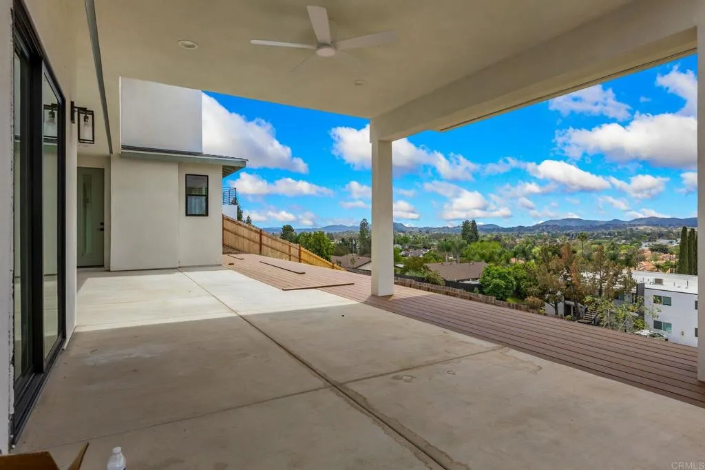 https://cdn.realtyfeed.com/cdn/127/306441635/0a27129adbe6723905cab4698bb7f0c9.webp