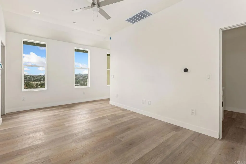 https://cdn.realtyfeed.com/cdn/127/306441635/1ad99567d349cafabdd1e3945cde23cc.webp
