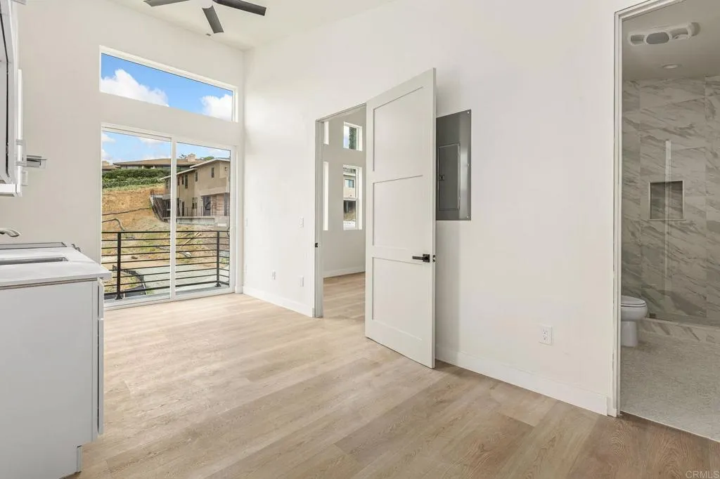 https://cdn.realtyfeed.com/cdn/127/306441635/623f1e05fade151f6fc60f0e1715b910.webp