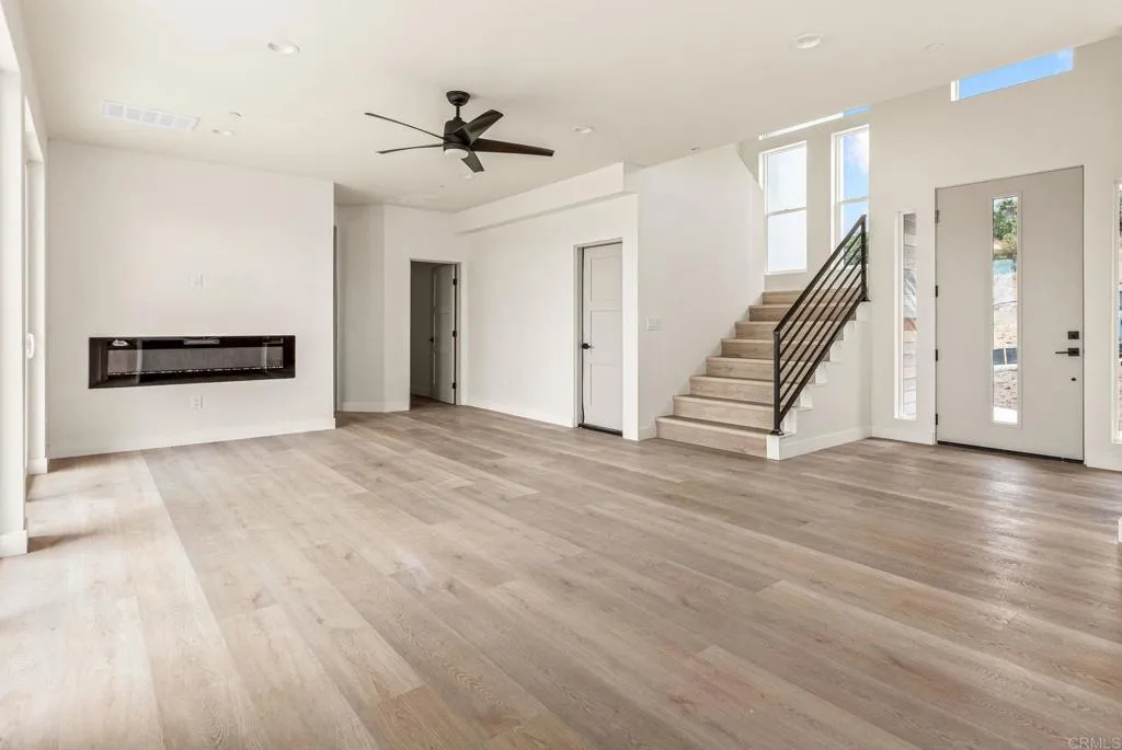 https://cdn.realtyfeed.com/cdn/127/306441635/6c74bade41b55583cc8ddfab2c2ab9f3.webp