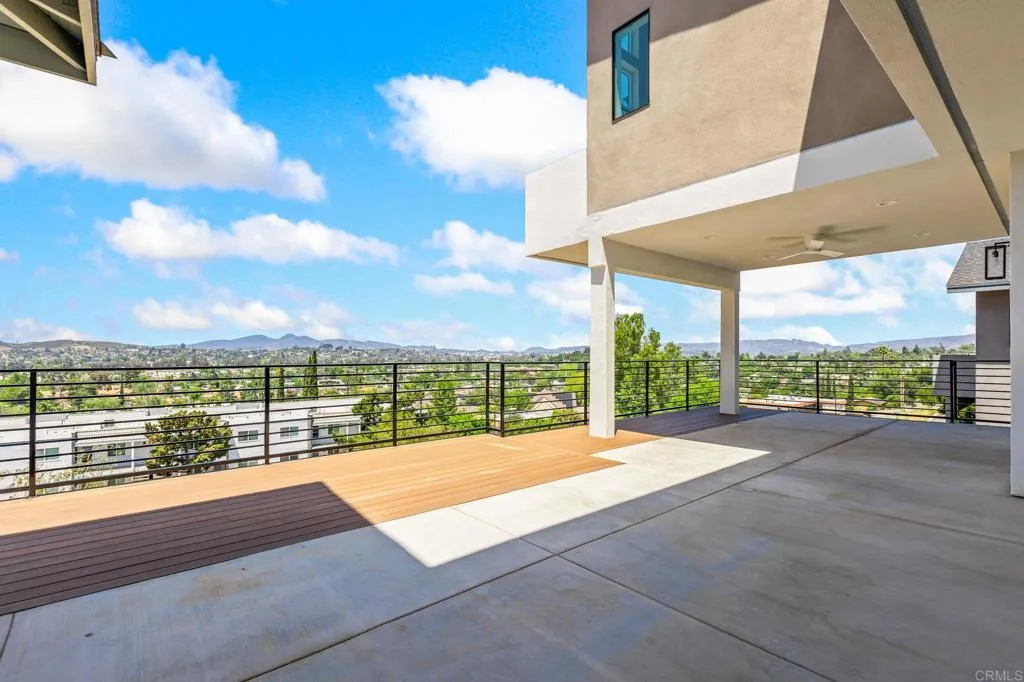 https://cdn.realtyfeed.com/cdn/127/306441635/c6047f392d70bde7a39377ef1f12fee8.webp