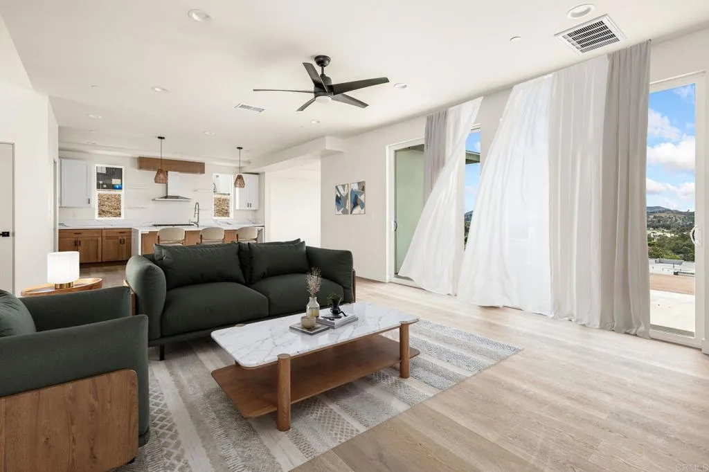 https://cdn.realtyfeed.com/cdn/127/306441635/c878791e1eff0838c13bf46cdc3fdbc8.webp