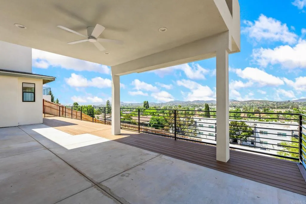 https://cdn.realtyfeed.com/cdn/127/306441635/ccf3d9604d2ea3882e231096f82833bc.webp
