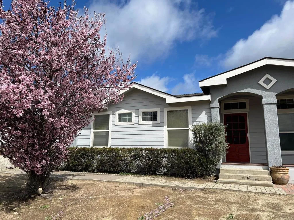 https://cdn.realtyfeed.com/cdn/127/306441653/1e5948d2e896a397249fe1ce06a44b9a.webp