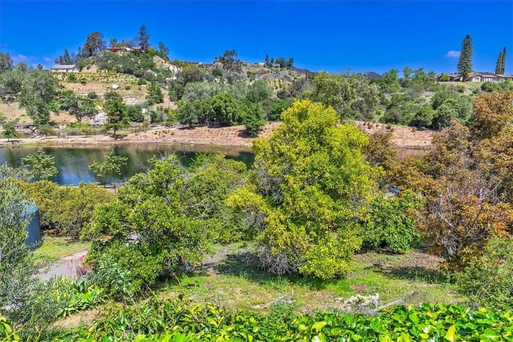 https://cdn.realtyfeed.com/cdn/127/306441874/0a5af226e58389f081b50e3b031b1af8.webp