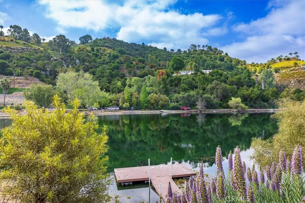 https://cdn.realtyfeed.com/cdn/127/306441874/3df3eec5bcc8522110fc4a9e0c92368e.webp
