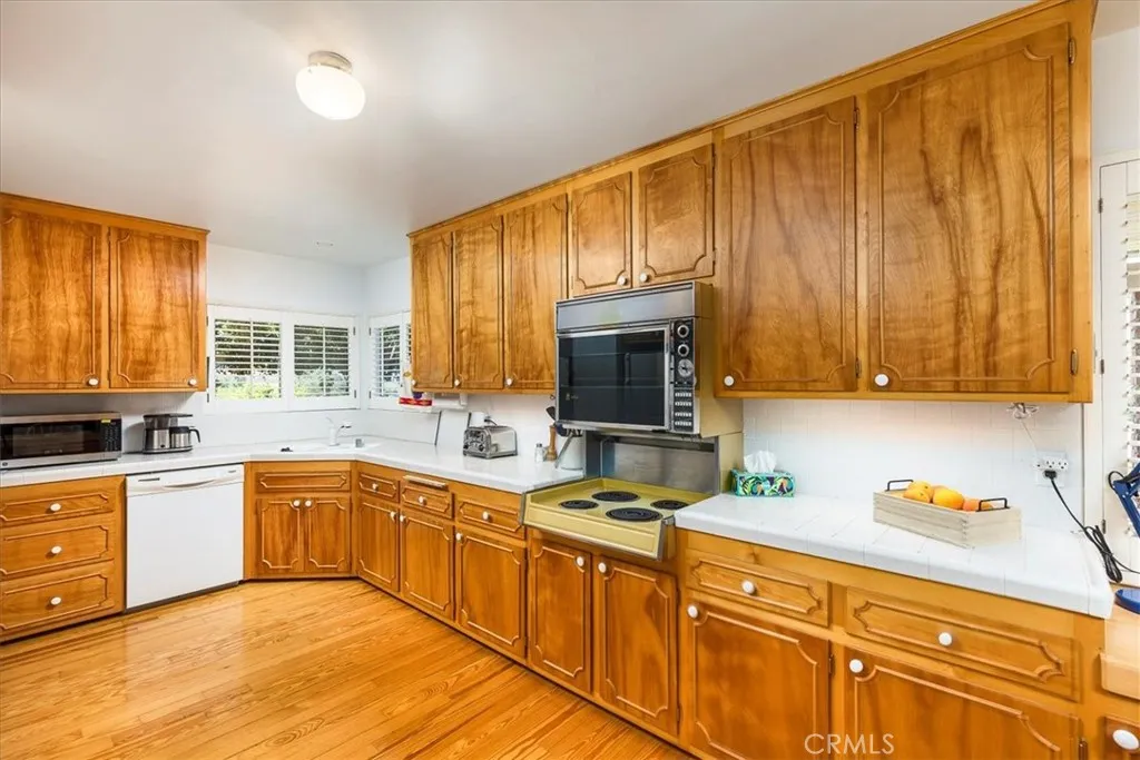 https://cdn.realtyfeed.com/cdn/127/306441874/5f3031577e390f9b3b32802803fbfd2b.webp