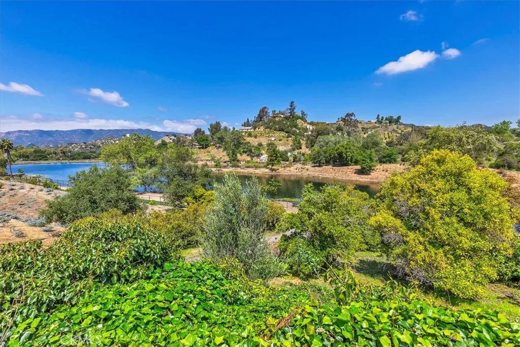 Fallbrook, CA 92028