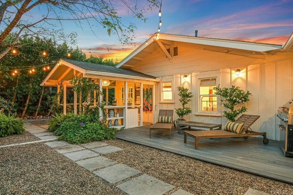 https://cdn.realtyfeed.com/cdn/127/306441964/cbef0d35acc9a6954d0b8d88eddfc6a2.webp