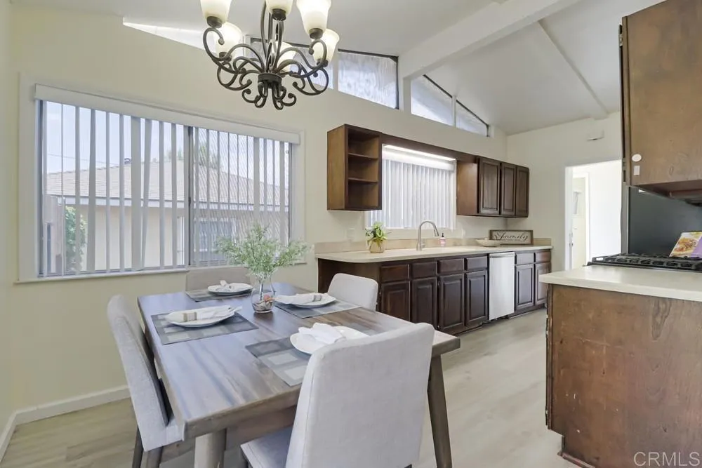https://cdn.realtyfeed.com/cdn/127/306441972/bbeadeec25f28787e0236cb3fab2f573.webp