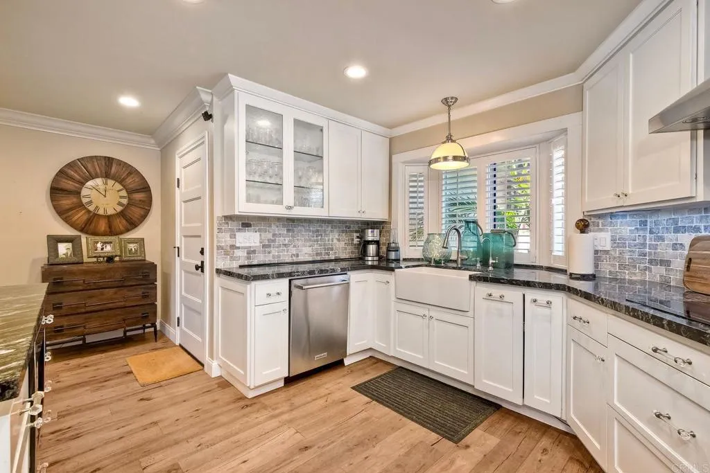 https://cdn.realtyfeed.com/cdn/127/306441974/cb280fc3f3d9e1e1cb6ca02e6a561b52.webp