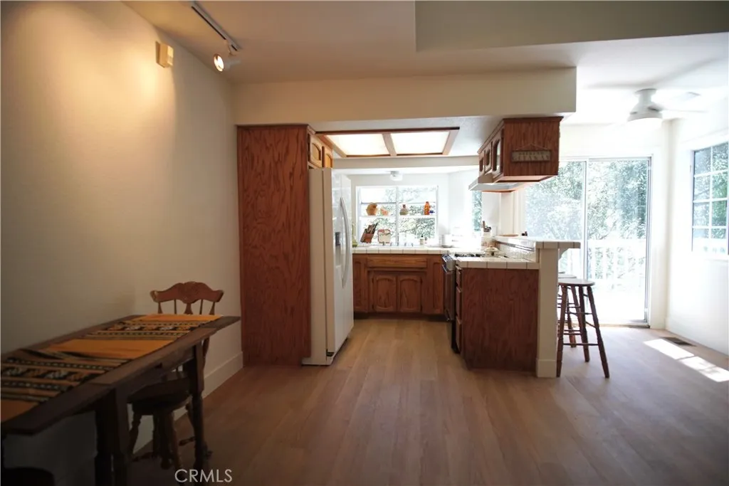 319 Dorn Drive, Crestline, CA 92325 - Photo 5 of 26, Crestline, CA