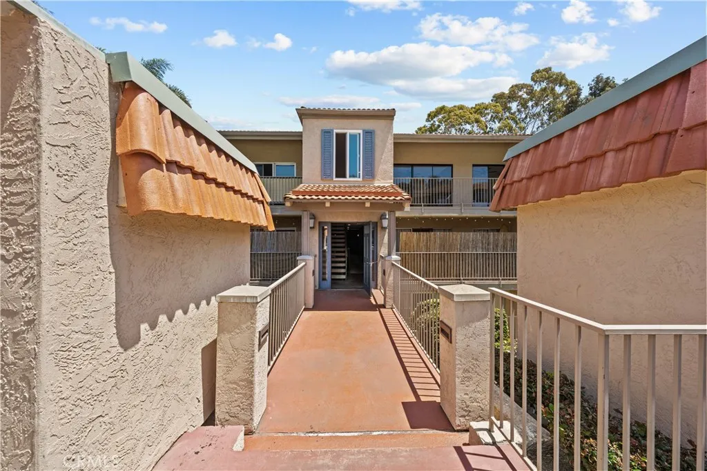 More Details about MLS # SW25102471 : 2360 HOSP WAY UNIT 229