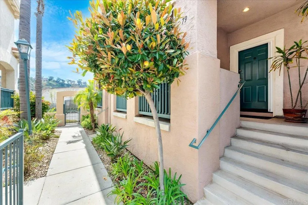 More Details about MLS # PTP2503560 : 938 CAMINO DE LA REINA UNIT 79
