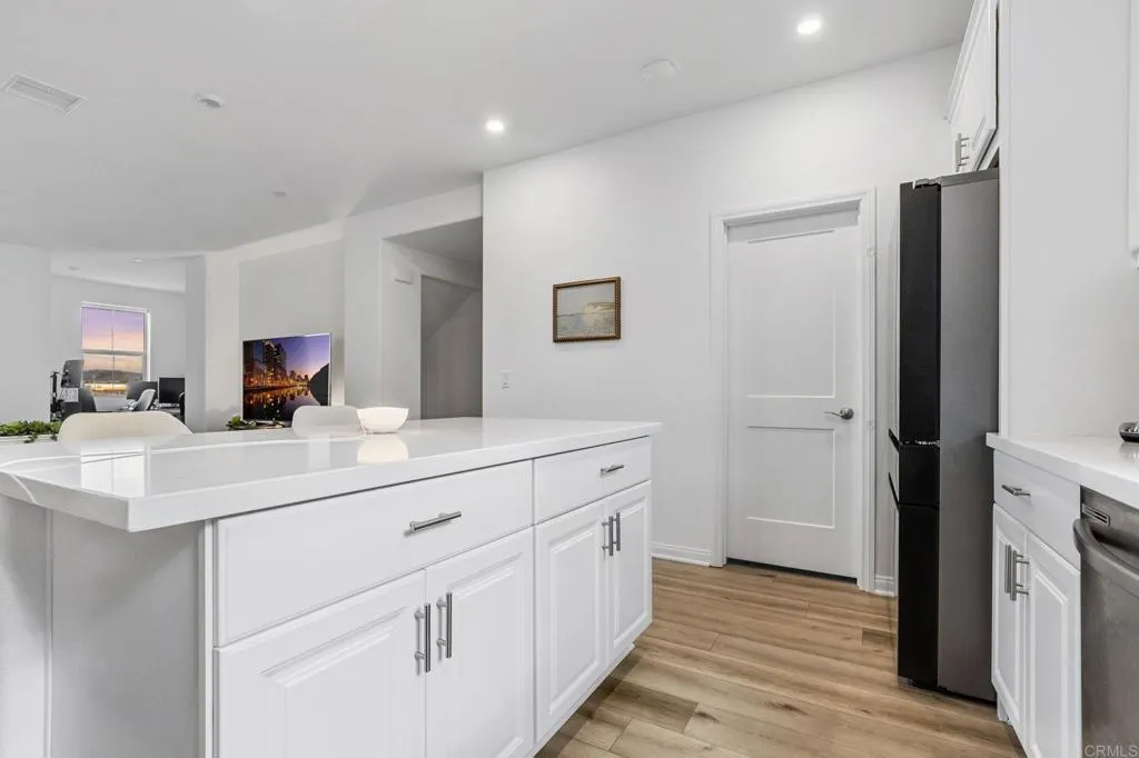 https://cdn.realtyfeed.com/cdn/127/306442235/721ecc7ecc4a8f6ca01e27a315dee6af.webp
