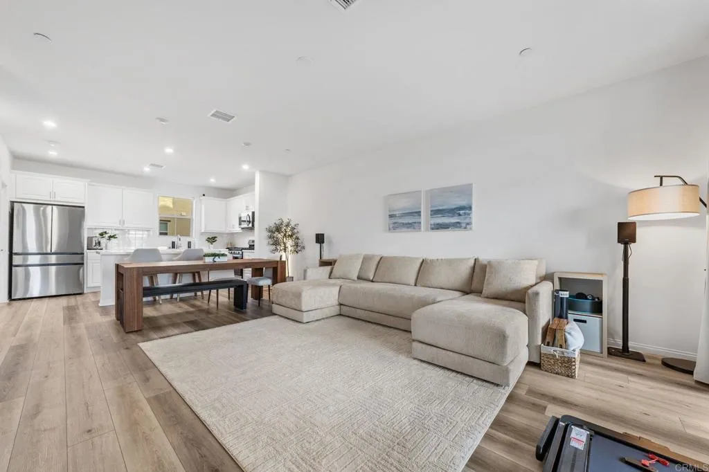 Photo #2: NDP2504843 Listing 