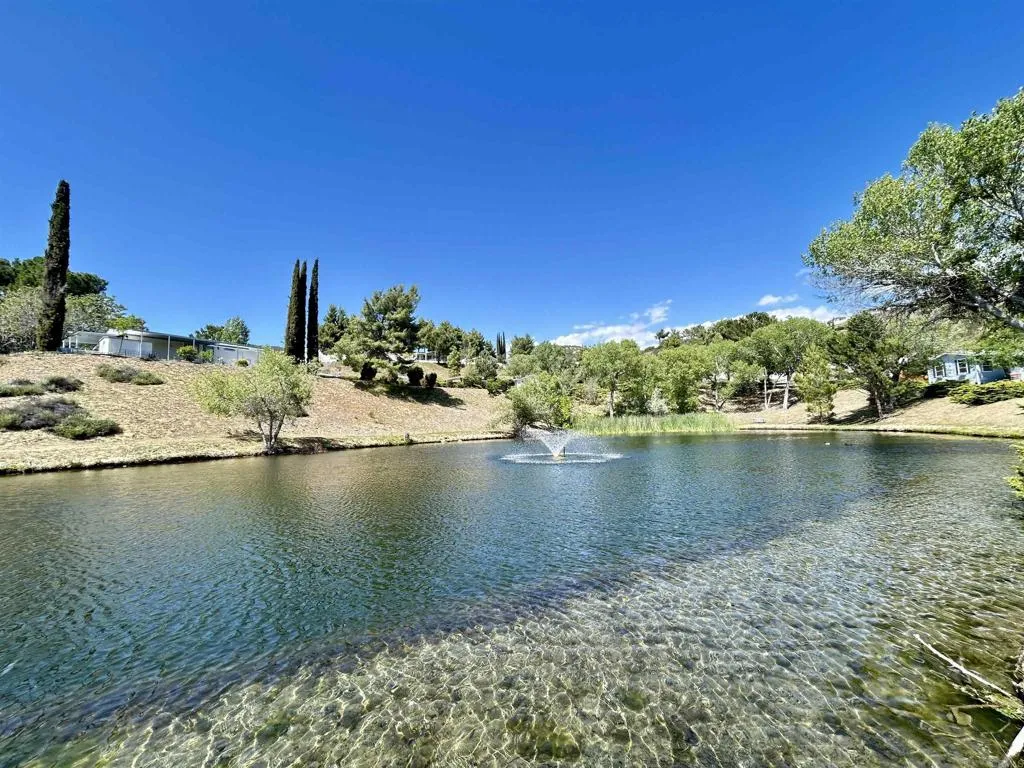 https://cdn.realtyfeed.com/cdn/127/306442305/40a168b575f4b05ad15aedc856abe320.webp