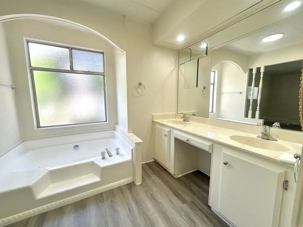 https://cdn.realtyfeed.com/cdn/127/306442305/645324288b919bb20891ba7e1073acf3.webp