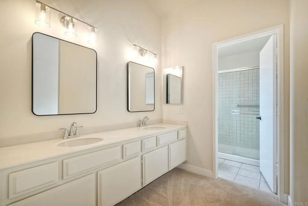 https://cdn.realtyfeed.com/cdn/127/306442391/4bb9bbe7bbd891b3efd785b768f86d09.webp