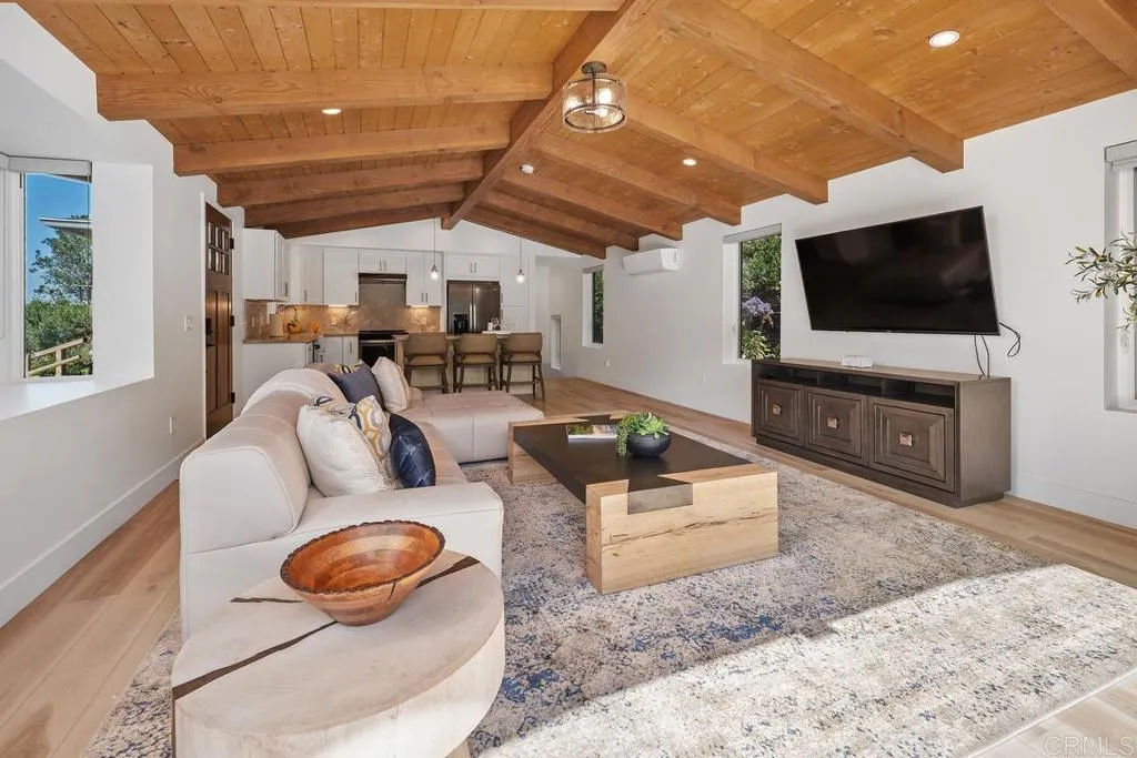 https://cdn.realtyfeed.com/cdn/127/306442410/05b1757234d801cb7bb7ed12f0692ce4.webp
