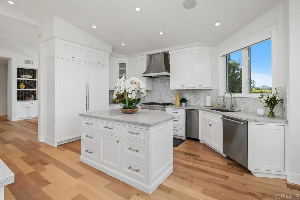 https://cdn.realtyfeed.com/cdn/127/306442410/0e9985bfae99783692dbf7cd9a22b93a.webp