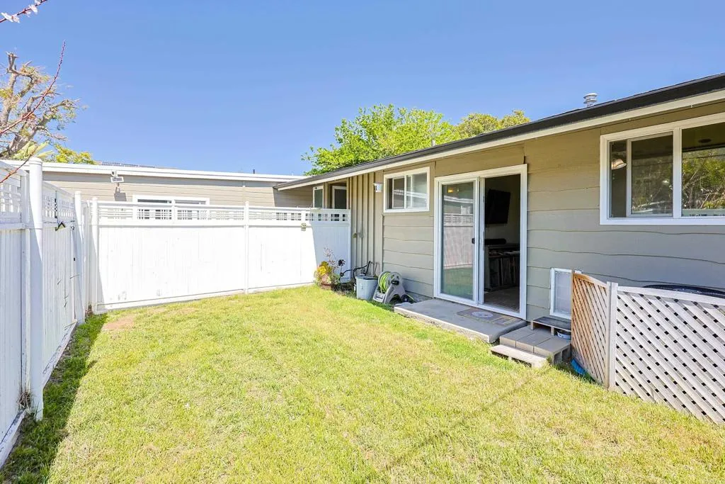 https://cdn.realtyfeed.com/cdn/127/306442447/3b2be8a449d3045ecdb61d69bf890cd7.webp