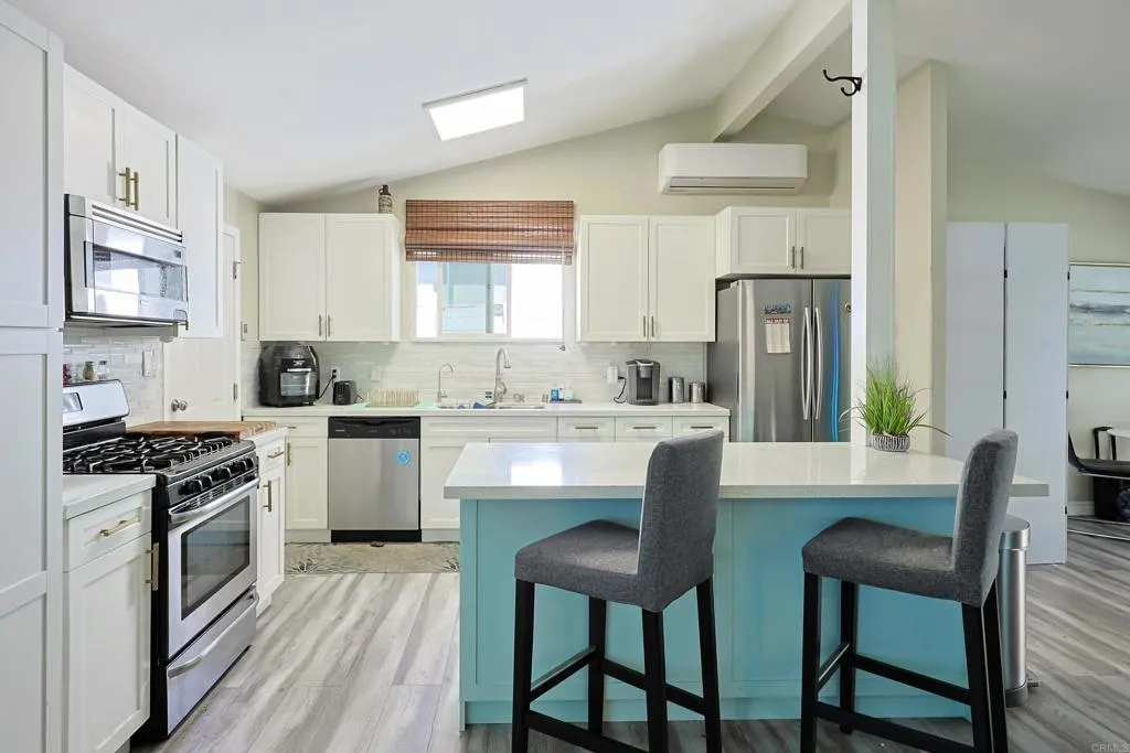 https://cdn.realtyfeed.com/cdn/127/306442447/8ae2ca61b6fdcc7e35918d53708b481c.webp