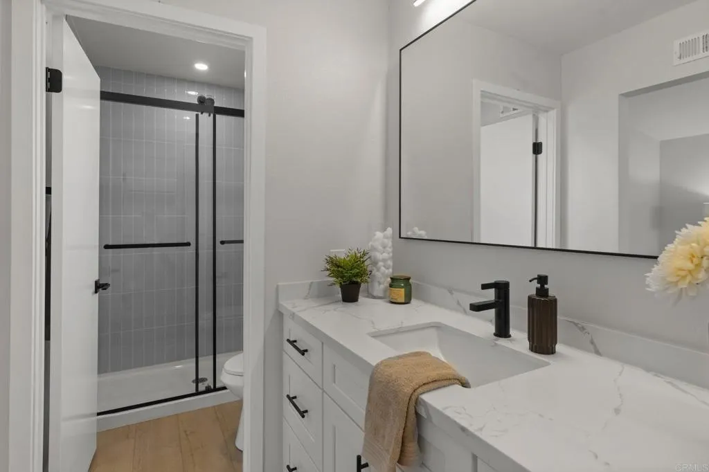 https://cdn.realtyfeed.com/cdn/127/306442513/438c64596db75894f6b8a6c87434ec57.webp