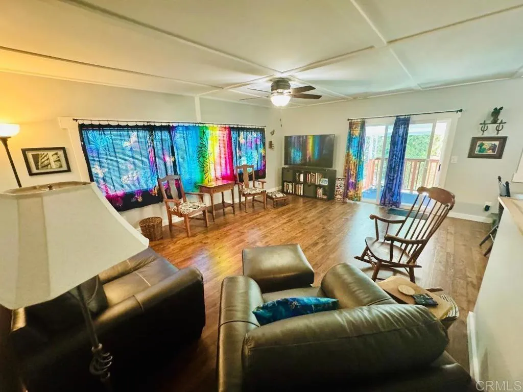 https://cdn.realtyfeed.com/cdn/127/306442542/4fd9d0ff56df1a450e6519e706e80c41.webp