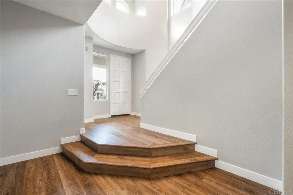 https://cdn.realtyfeed.com/cdn/127/306442629/2f6edd2bd76c5497263cbe70b9fafc65.webp