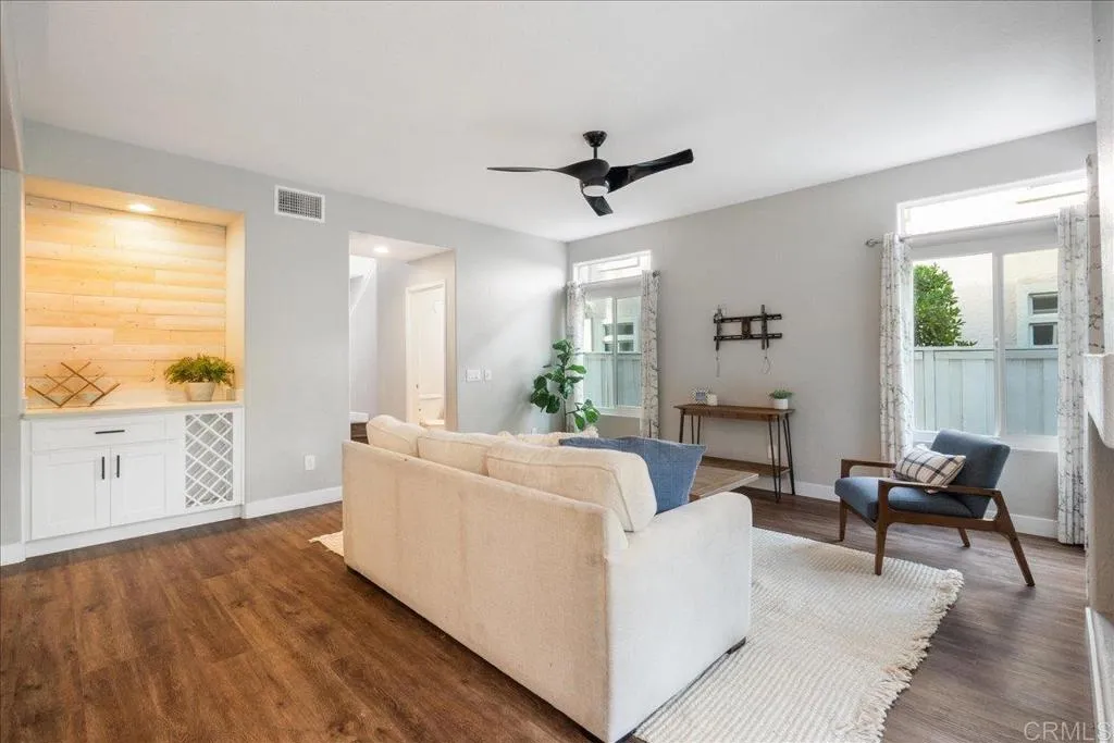 https://cdn.realtyfeed.com/cdn/127/306442629/f406cd4aa7524522c1ac83756568f9cf.webp