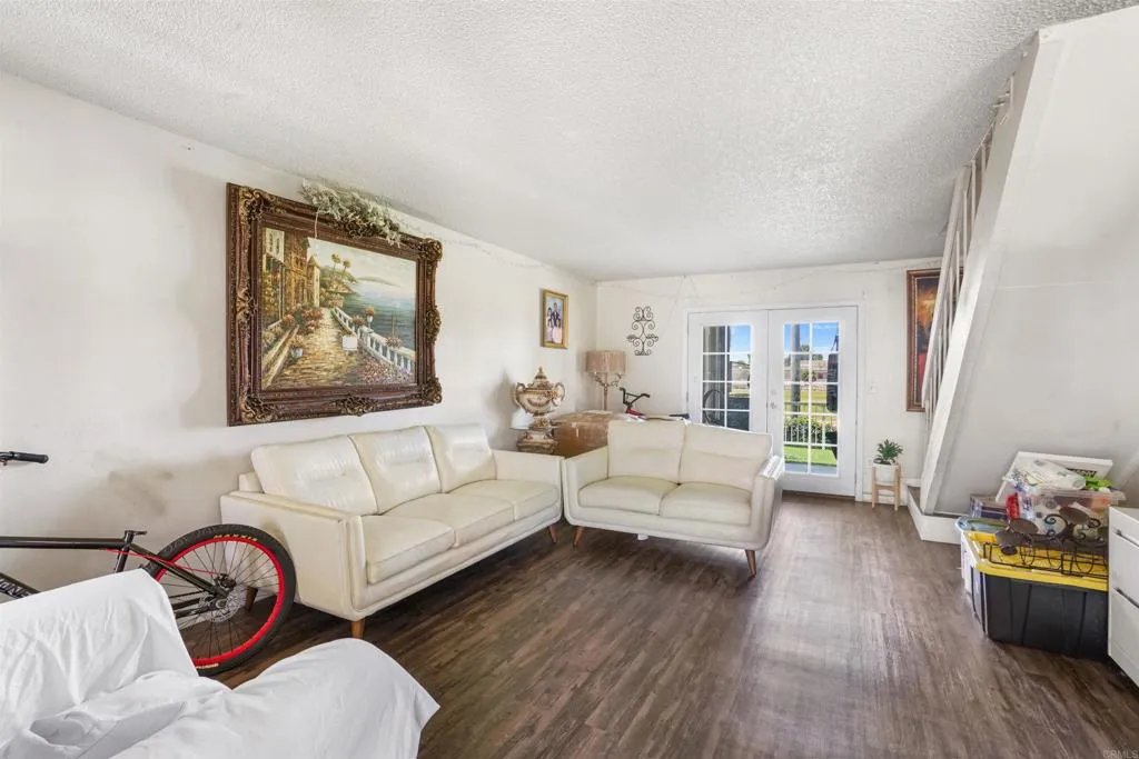 https://cdn.realtyfeed.com/cdn/127/306442782/2595d00754f918268a5265abeb519d07.webp
