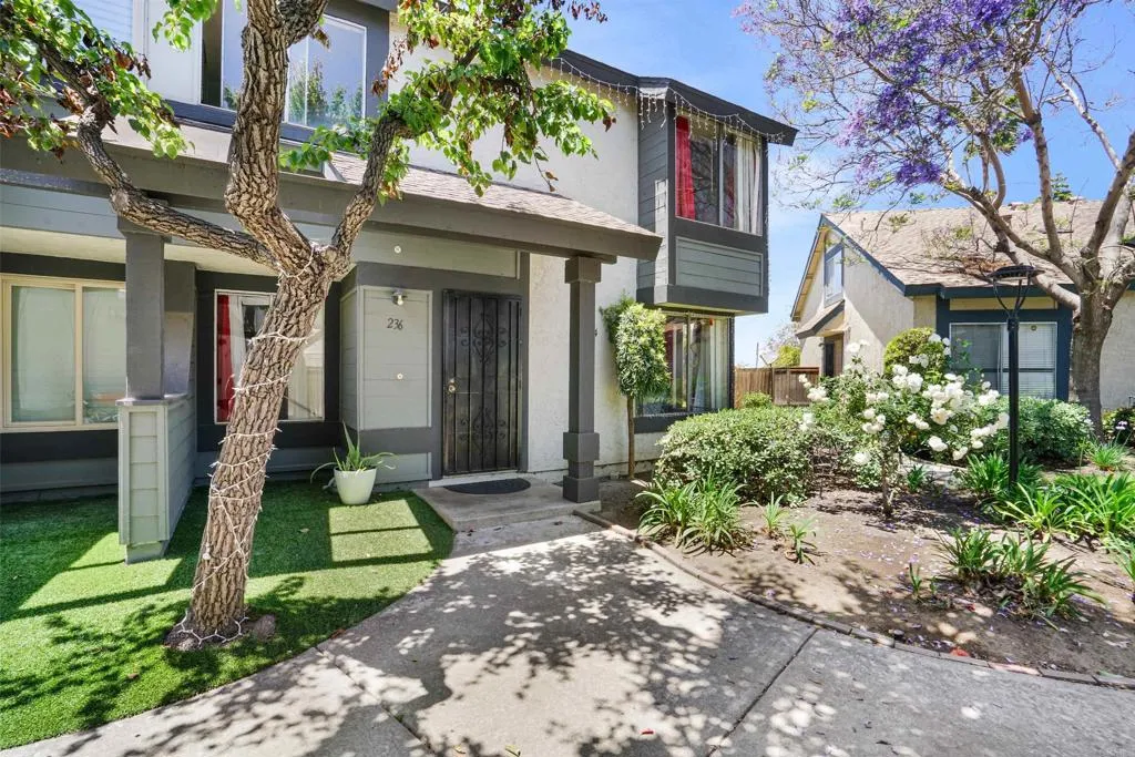 https://cdn.realtyfeed.com/cdn/127/306442782/7a7b1145280009e1172a404245dd8f9e.webp