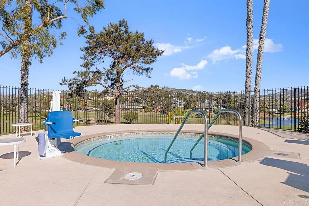 https://cdn.realtyfeed.com/cdn/127/306442786/189c8d2b8bc3a6edfdc6bdae2c169a56.webp