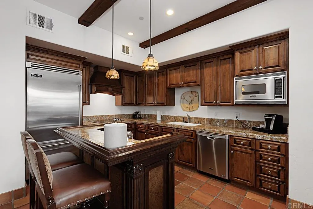 https://cdn.realtyfeed.com/cdn/127/306442786/312d779d4bf5c0e7608b0b89e34b3331.webp