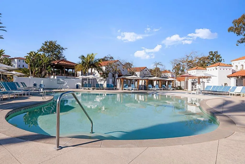 https://cdn.realtyfeed.com/cdn/127/306442786/91ae8d424cd9d3be483337543d70881c.webp