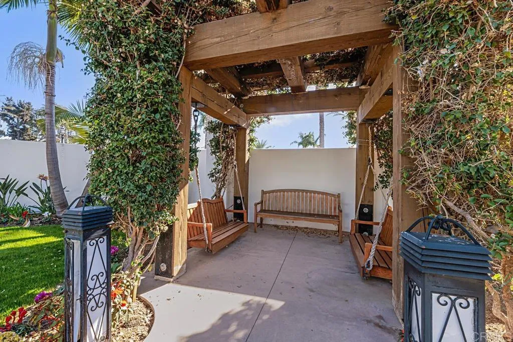 https://cdn.realtyfeed.com/cdn/127/306442786/ce3cc30fea24727448195bde19569755.webp