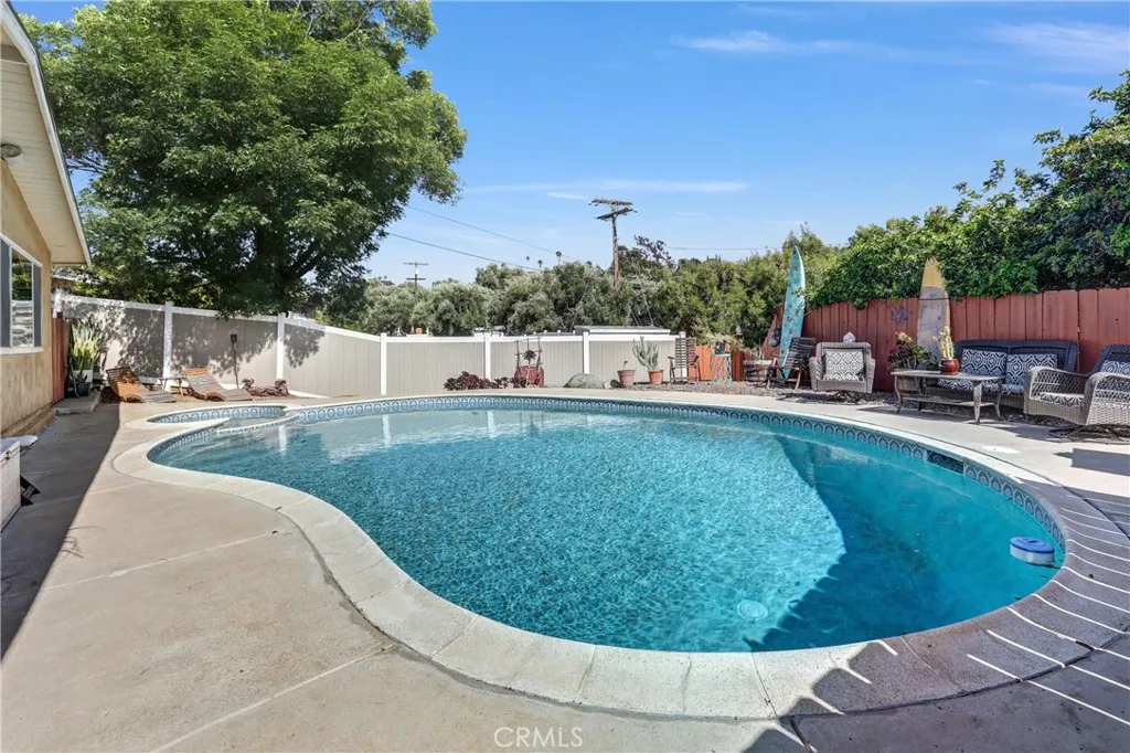 https://cdn.realtyfeed.com/cdn/127/306442796/982edd57e2b6ac5320098ac92da3d3b3.webp