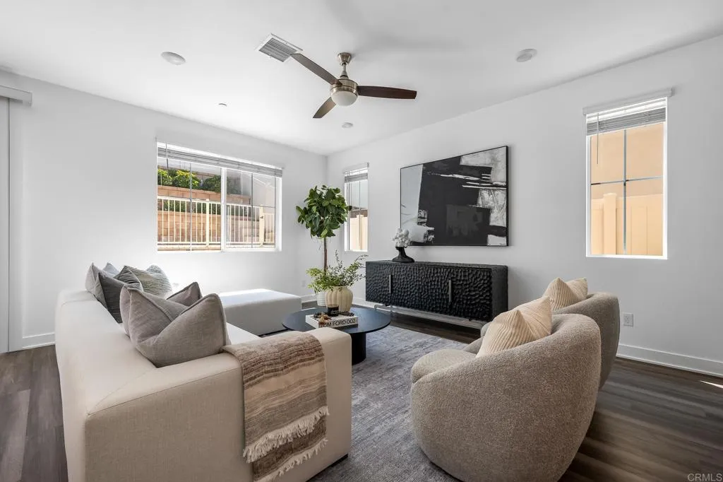 https://cdn.realtyfeed.com/cdn/127/306442857/bf37420cf049a105cde76e0307a70150.webp