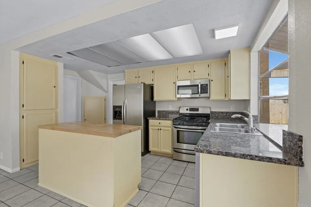 https://cdn.realtyfeed.com/cdn/127/306442960/17dafd9fd8ba27dcc2b59576556c790f.webp
