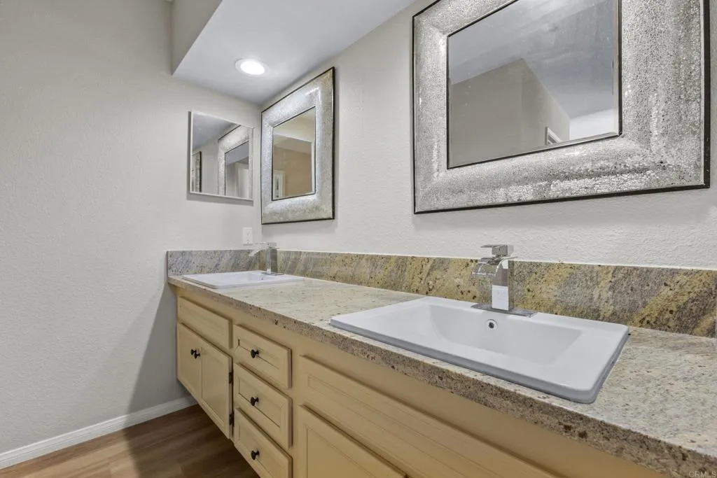 https://cdn.realtyfeed.com/cdn/127/306442960/4850a2f944bbd9b1e577f6b144f643fe.webp