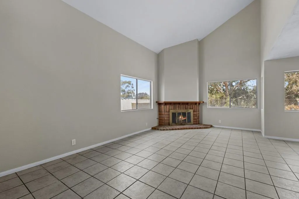 https://cdn.realtyfeed.com/cdn/127/306442960/85529731b4c1333970f96fc69b9cc7e2.webp