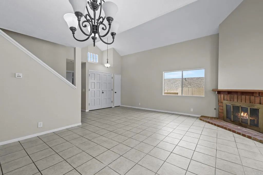 https://cdn.realtyfeed.com/cdn/127/306442960/b1ec0daf4d350f59f86033ae78bc8c7d.webp
