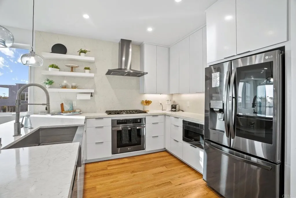 https://cdn.realtyfeed.com/cdn/127/306443028/047648ad3e6b2a303082d053af222383.webp