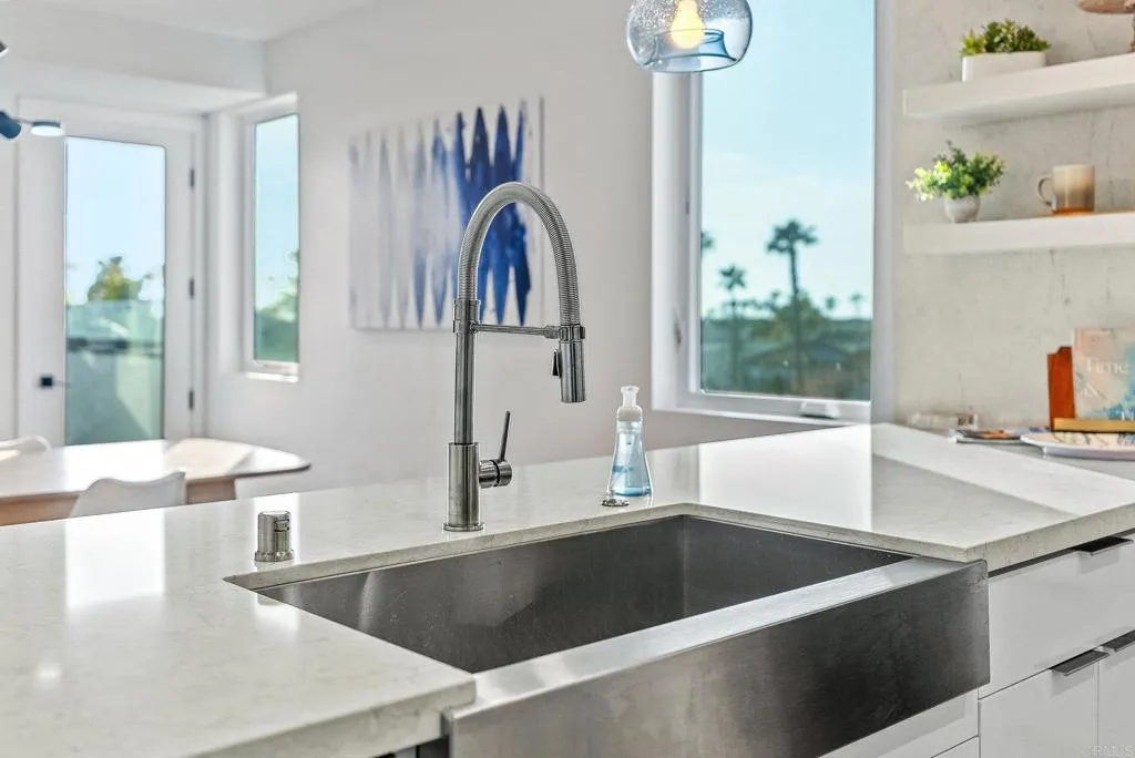 https://cdn.realtyfeed.com/cdn/127/306443028/1a57548054f283aec985c4db65c79c21.webp