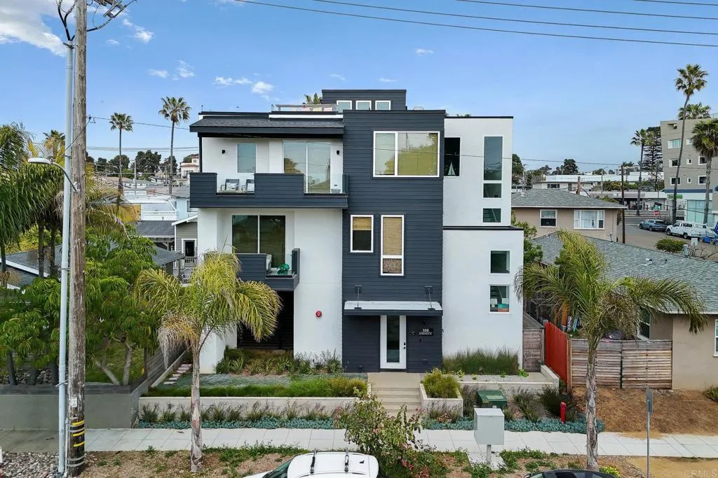 https://cdn.realtyfeed.com/cdn/127/306443028/a28898ada9948a06834768ed0a0d481c.webp