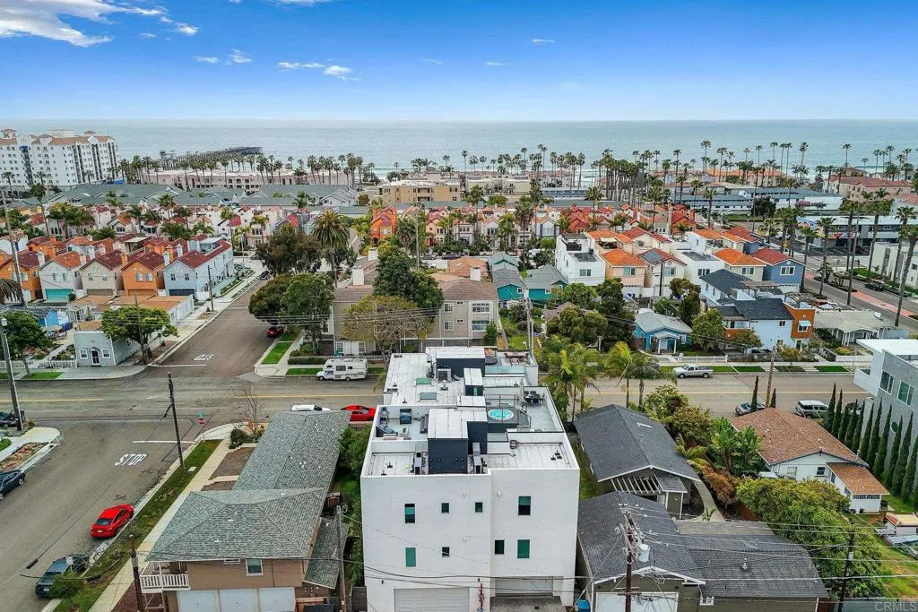 https://cdn.realtyfeed.com/cdn/127/306443028/f26a0f7875094c32cbaf807d02a26398.webp
