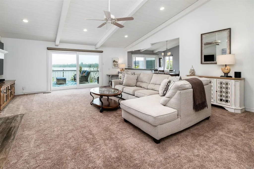 https://cdn.realtyfeed.com/cdn/127/306443065/00d65a358a5f41ef8ce080d2946b7840.webp
